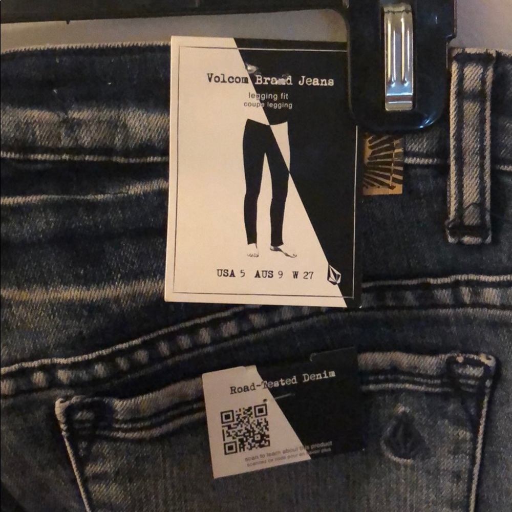 New Volcom Jeans - Picture 3 of 6